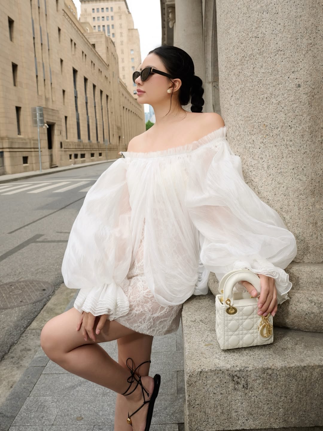 Cô chủ local brand Việt cực hot trên Instagram, ai follow cũng 