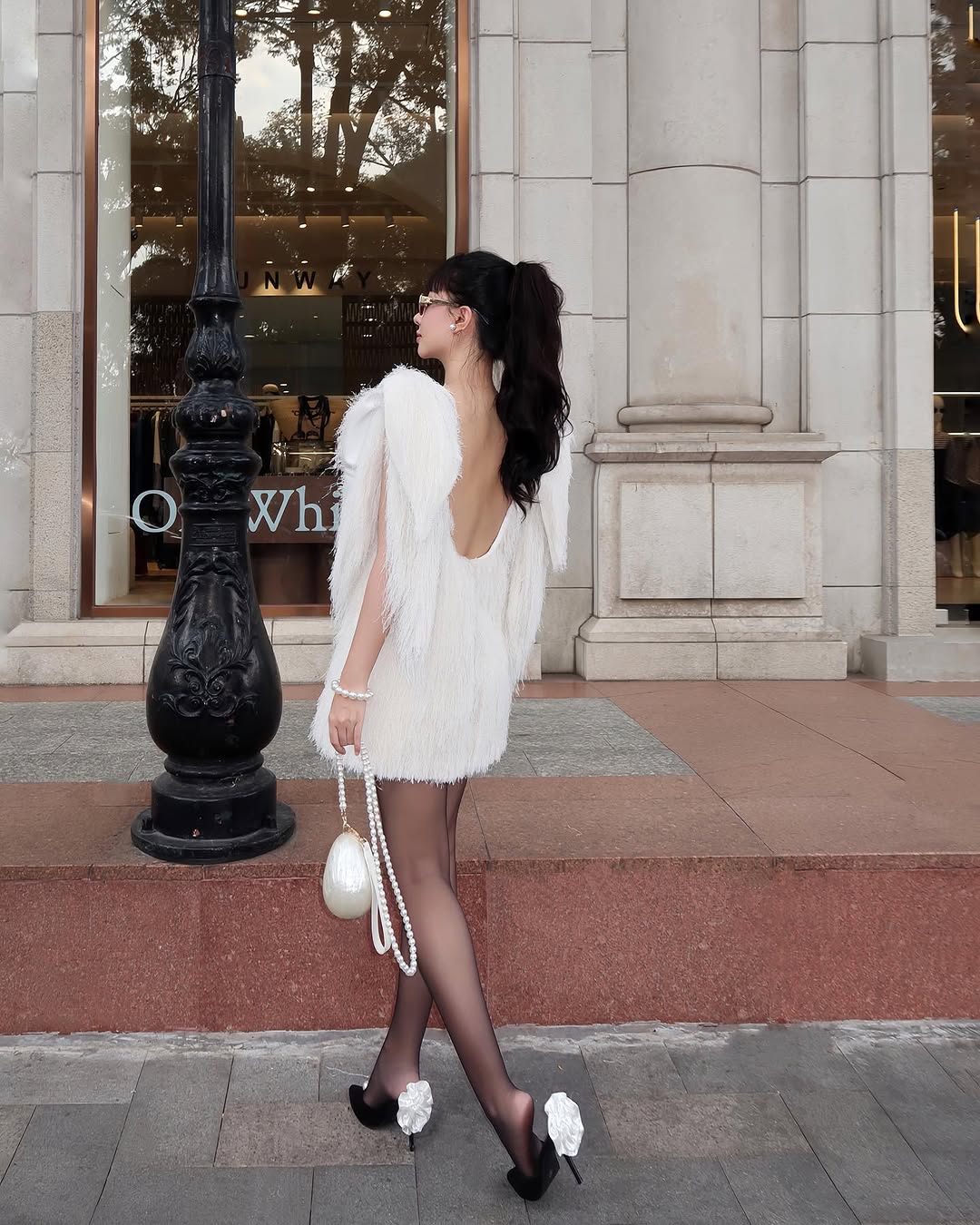 Cô chủ local brand Việt cực hot trên Instagram, ai follow cũng 