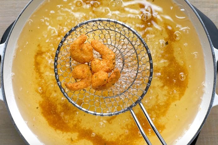 5 thói quen nấu ăn tại nhà NHƯNG hại hơn cả mua đồ nấu sẵn mang về, ung thư rất “thích”- Ảnh 1.