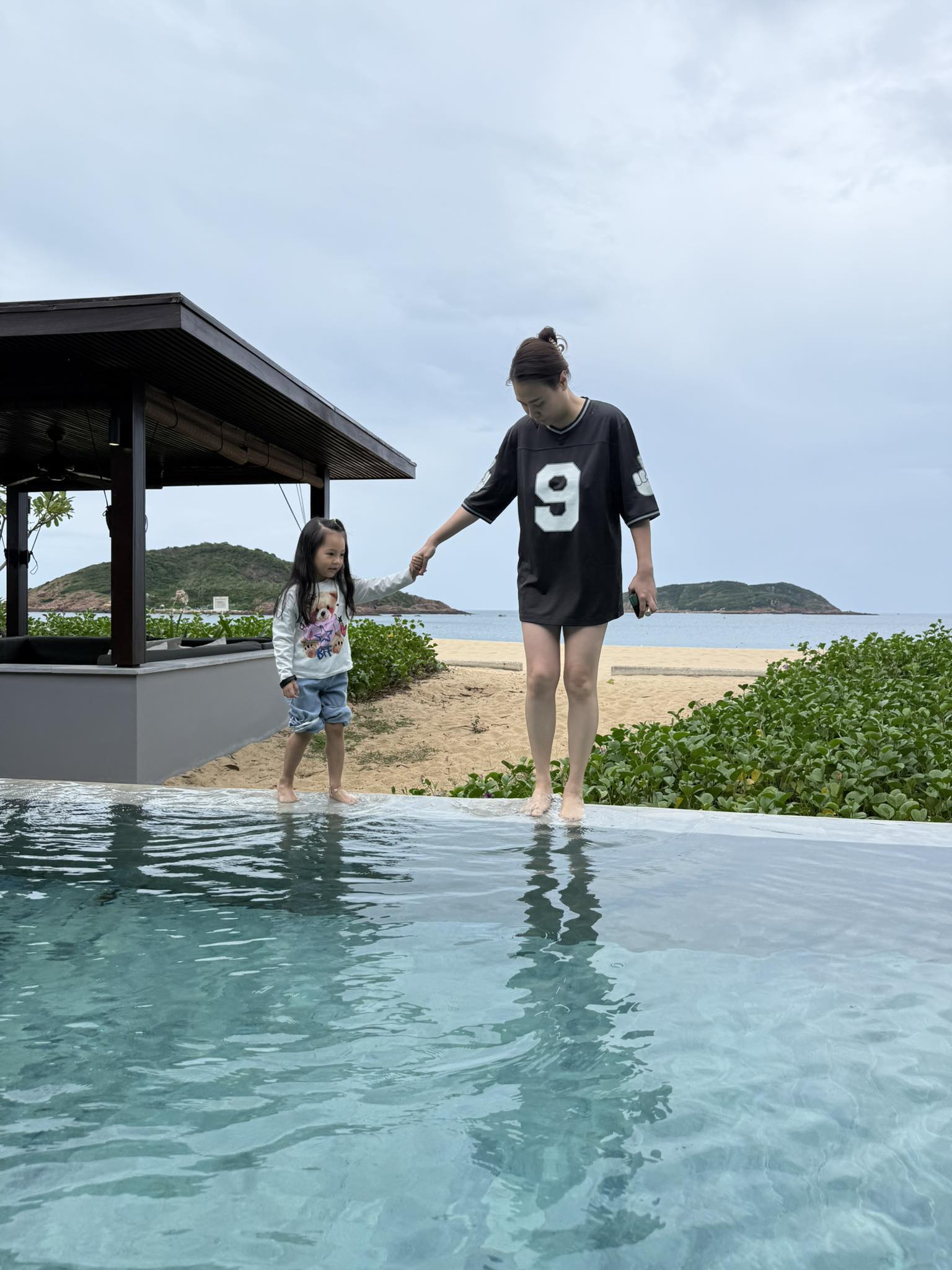 Đưa con đi nghỉ dưỡng, Cường Đô La tiết lộ chuyện dở khóc dở cười- Ảnh 4.