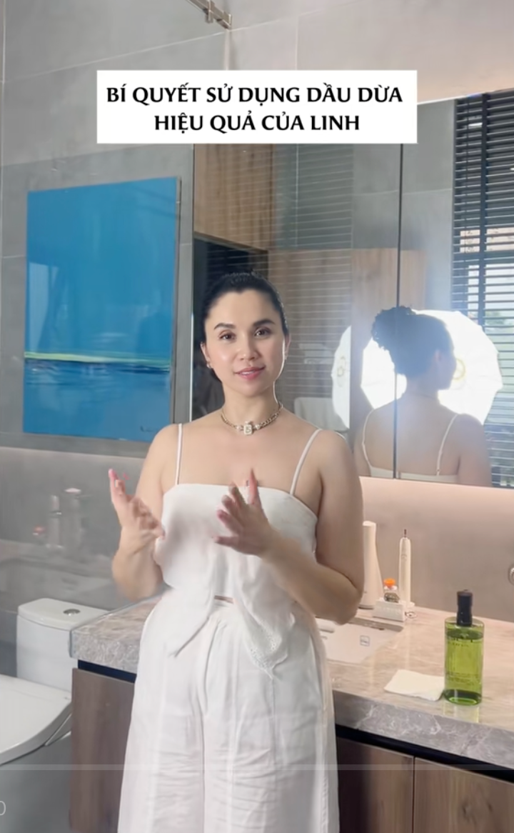 Ngoài 40 tuổi vẫn giữ làn da trắng mịn, "chị bán gạo" nổi tiếng dùng dầu dừa để dưỡng nhan suốt 15 năm- Ảnh 1.