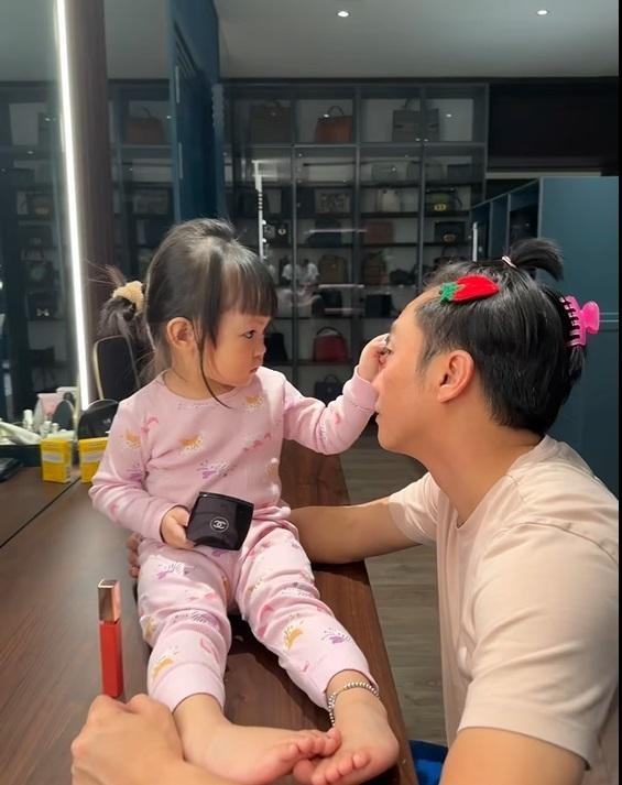Đưa con đi nghỉ dưỡng, Cường Đô La tiết lộ chuyện dở khóc dở cười- Ảnh 10.