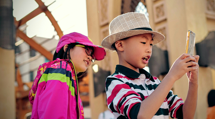 Không phải Gen Z, đây mới là thế hệ chủ chốt đang “xoay vần” cả thị trường tiêu dùng: Sức ảnh hưởng vượt qua mọi tiêu chuẩn thông thường!- Ảnh 1.