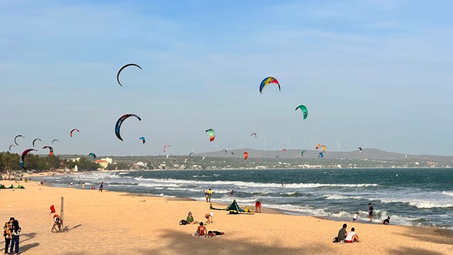 Bãi biển Việt Nam vừa được vinh danh "hàng đầu Đông Nam Á": Địa hình đặc biệt, rất ít khi có bão- Ảnh 3.