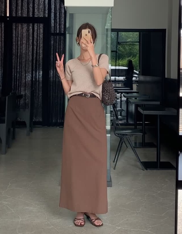 Chưa bao giờ đồ màu nâu hot như bây giờ: 10 cách mặc giúp vẻ ngoài rất sang mà không bị già- Ảnh 1. Chưa bao giờ đồ màu nâu hot như bây giờ: 10 cách mặc giúp vẻ ngoài rất sang mà không bị già- Ảnh 1.