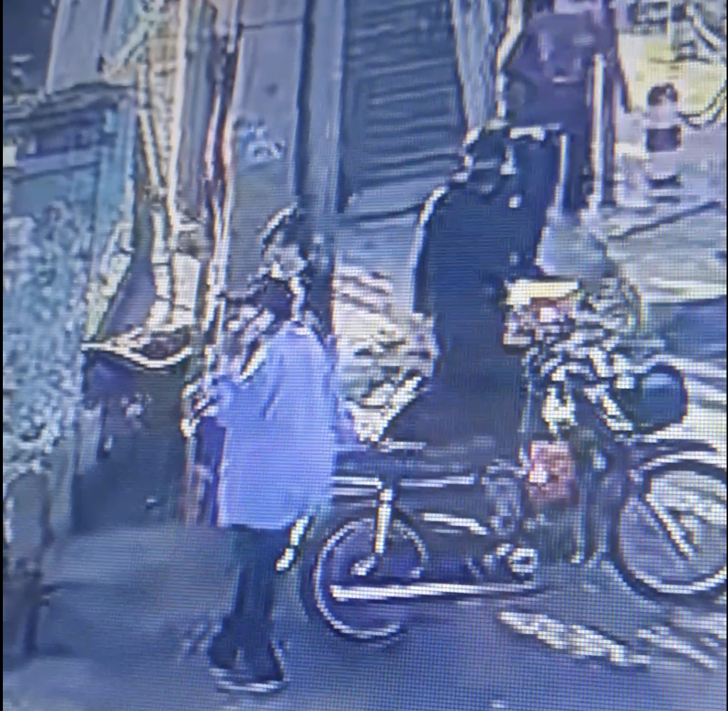 Vụ mất tích kỳ lạ của bé gái 13 tuổi: Đoạn camera từ xe khách, hai người xe ôm và hành trình đoàn tụ- Ảnh 2.