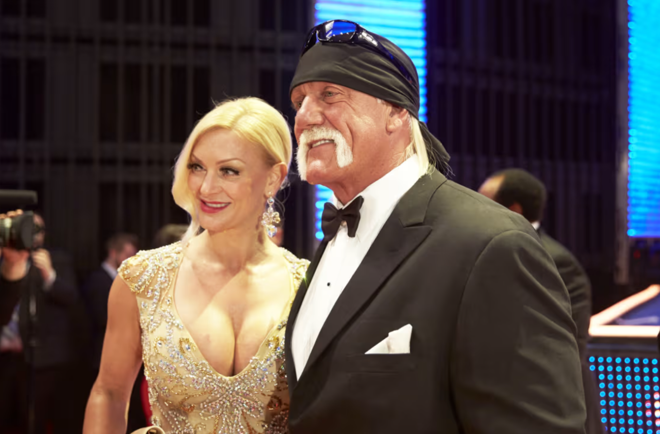Huyền thoại Hulk Hogan qua đời để lại khối tài sản khủng, cuộc chiến thừa kế giữa vợ cũ, vợ mới và các con bùng nổ- Ảnh 2.