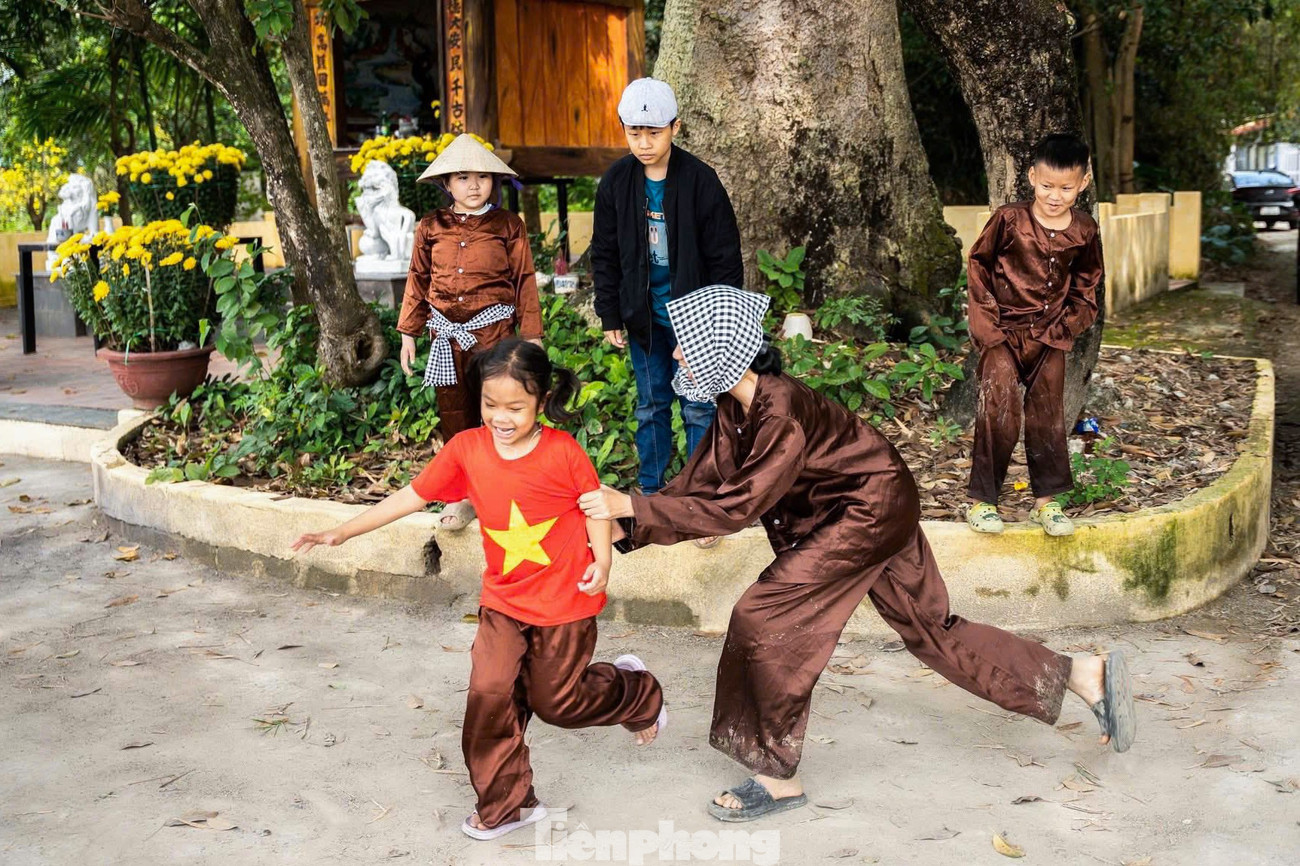 Du khách thích thú trải nghiệm du lịch 'nhà quê' ở Đà Nẵng- Ảnh 15.