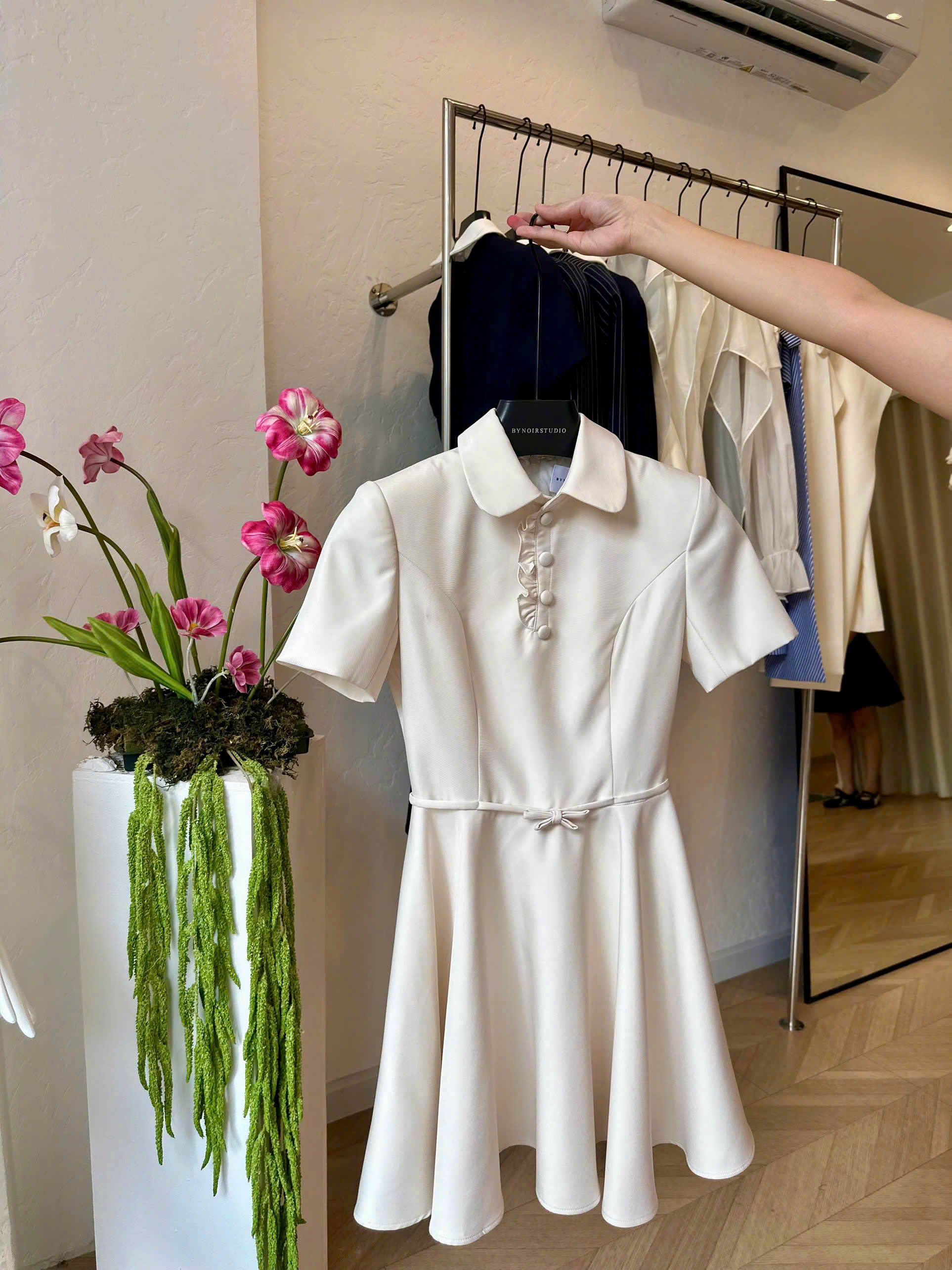 Mình phát hiện 4 local brand Việt bán váy áo điệu nức nở, giúp bạn mặc đẹp không trượt phát nào- Ảnh 2.