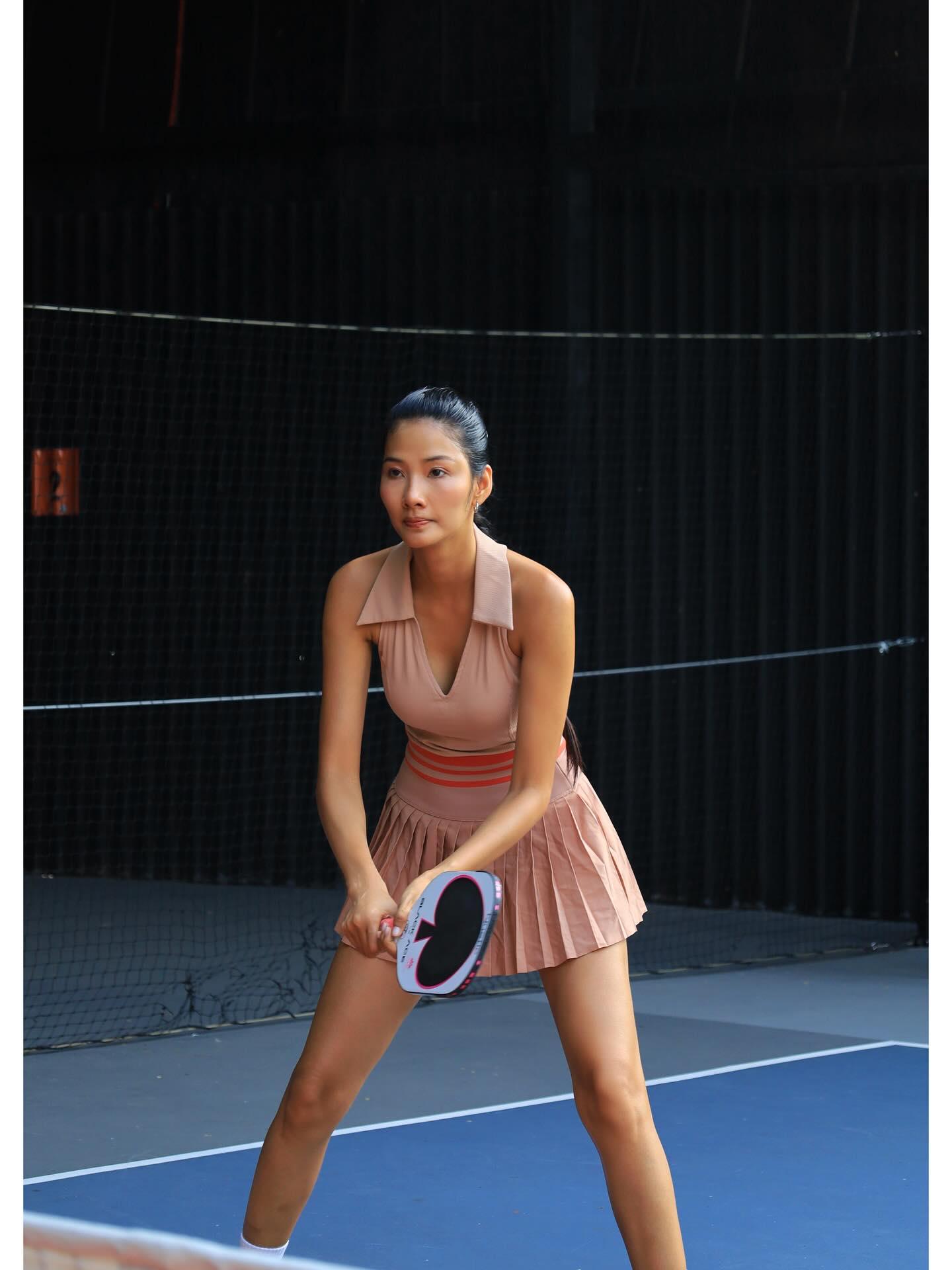 Hoàng Thuỳ cũng chơi pickleball rồi đây, nhưng để có body nóng bỏng mắt mãi chưa 
