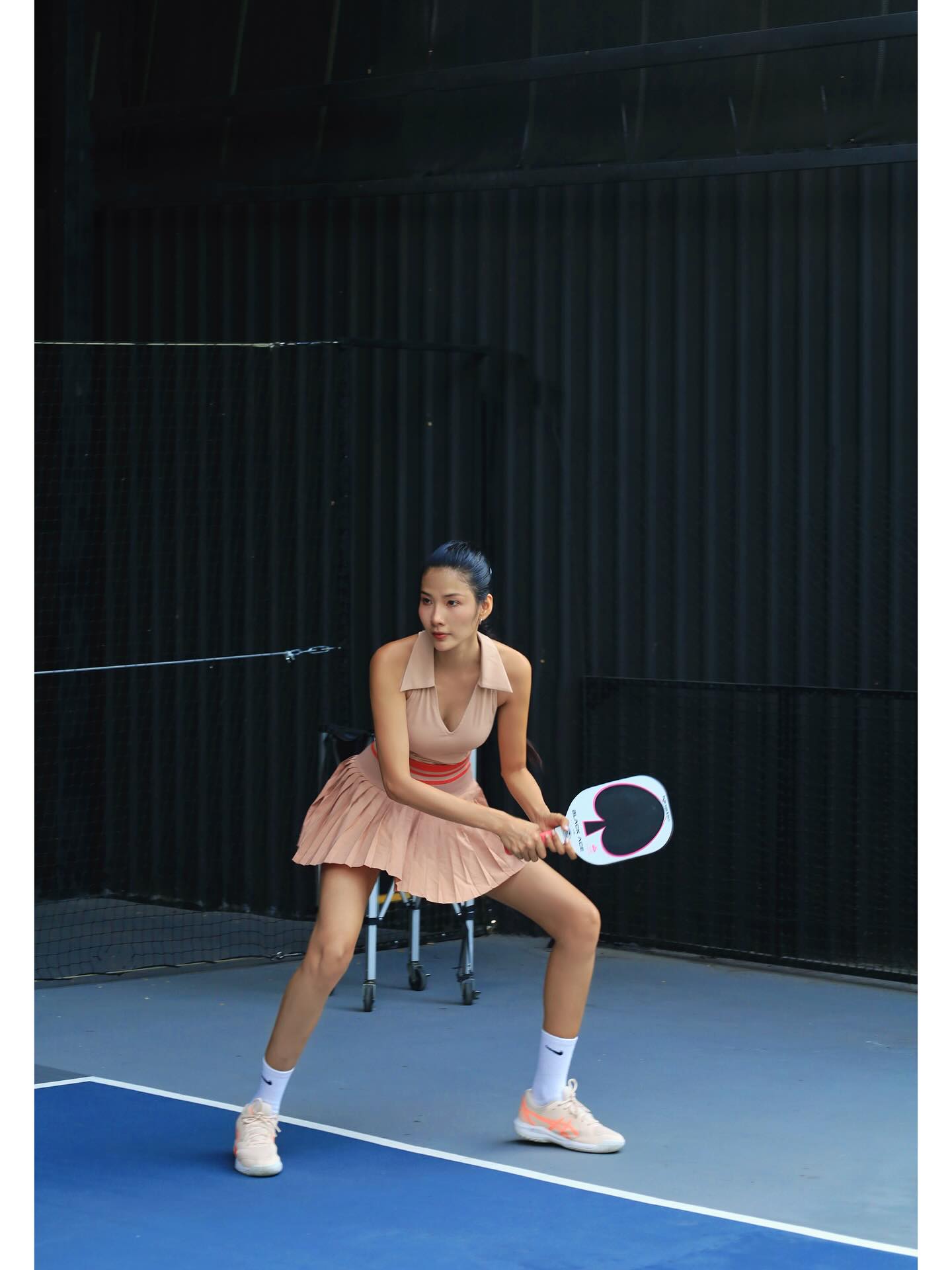Hoàng Thuỳ cũng chơi pickleball rồi đây, nhưng để có body nóng bỏng mắt mãi chưa 