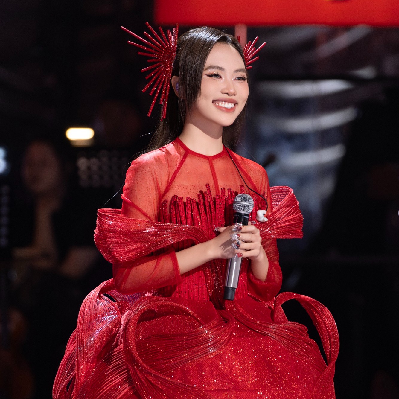 Đôi lời Phương Mỹ Chi gửi Sơn Tùng, phản ứng thật của BTC Sing! Asia với bản hit trăm triệu view từ Việt Nam- Ảnh 1.
