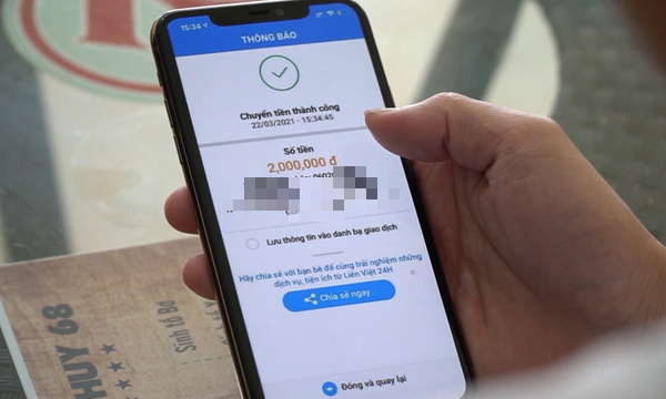 Bỗng dưng nhận 1,7 tỷ đồng "từ trên trời rơi xuống", người đàn ông thoát bẫy lừa đảo nhờ một cuộc gọi cho ngân hàng- Ảnh 1.