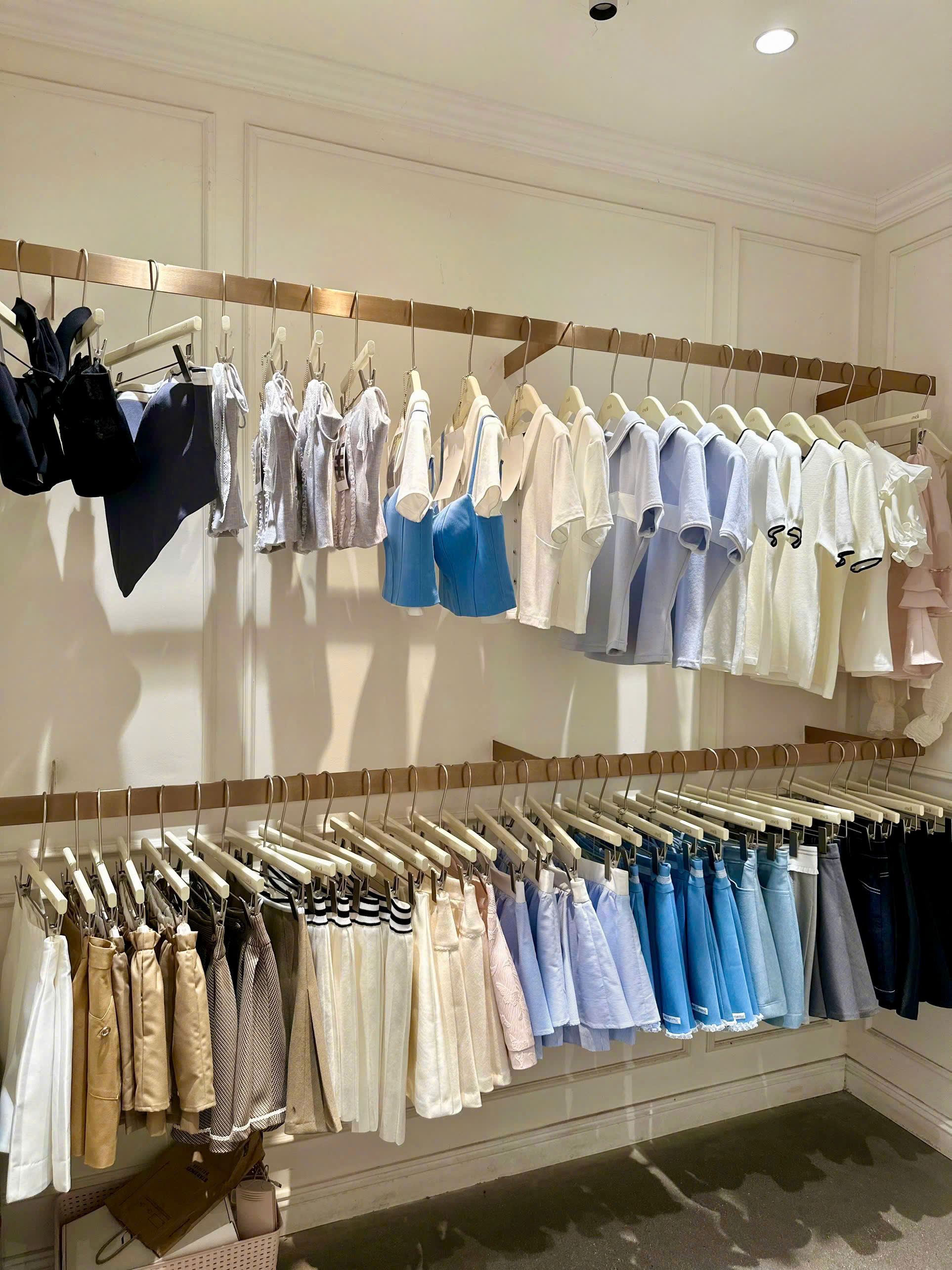 Mình phát hiện 4 local brand Việt bán váy áo điệu nức nở, giúp bạn mặc đẹp không trượt phát nào- Ảnh 9.