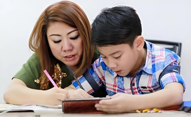 Không phải Toán, Văn, Anh, đây mới là môn mẹ Hà Nội dành 1 tiếng mỗi ngày dạy con vì: "Sẽ có lúc nó cứu mạng con tôi!"- Ảnh 4.