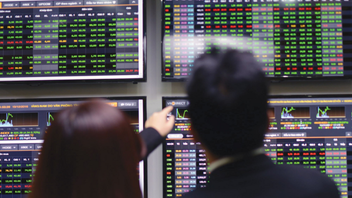 2 lần lập đỉnh trong ngày, VN-Index cao nhất mọi thời đại- Ảnh 1.