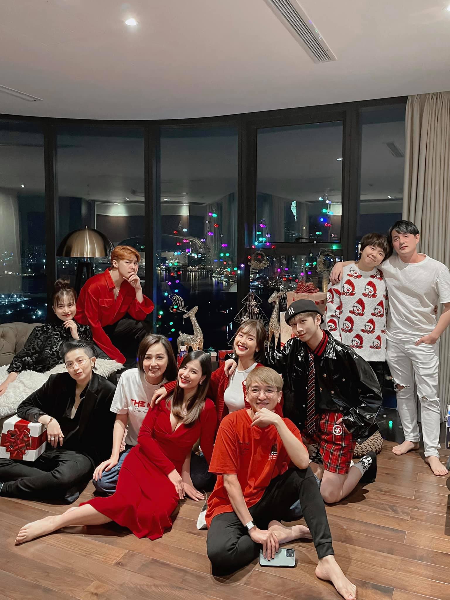 Đây là hội bạn đắt giá nhất showbiz Việt: Toàn sao hạng A góp mặt, có 1 chuyện bị cấm tuyệt đối trong nhóm- Ảnh 1.