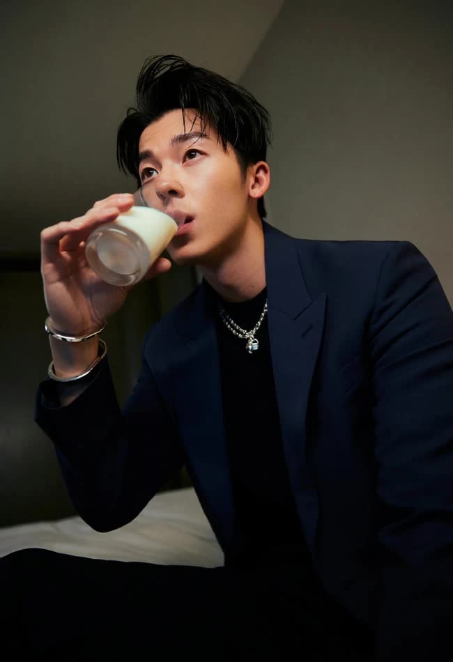 Tìm khắp showbiz không thấy ai nhiều bạn gái như mỹ nam này: Nhan sắc vượt xa chữ Tìm khắp showbiz không thấy ai nhiều bạn gái như mỹ nam này: Nhan sắc vượt xa chữ