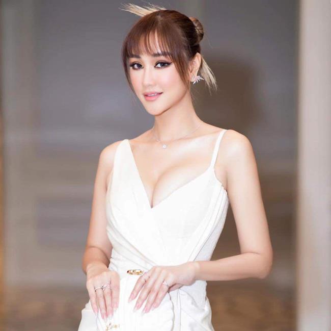 Jun Vũ khoe lưng trần gây sốt, quay lại càng khiến dân tình ngỡ ngàng: Nâng ngực thăng hạng visual, nhiều mỹ nhân sau sinh cũng làm và chưa từng hối hận- Ảnh 8.