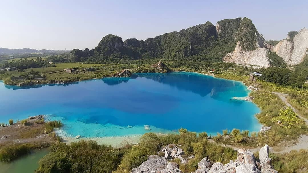 Không phải Đà Lạt, "tuyệt tình cốc" này được ví như "Cửu Trại Câu phiên bản Việt": ít ai biết đến, Google Maps cũng "bó tay"- Ảnh 1.