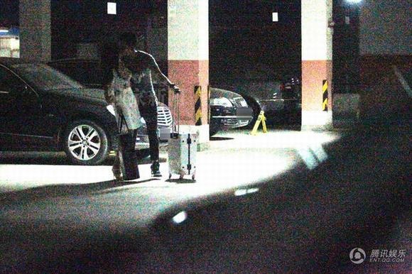 Chồng ngọc nữ hạng A showbiz lộ clip đưa 2 cô gái vào khách sạn, nhưng con số tiểu tam thực tế mới thực sự gây sốc- Ảnh 4.