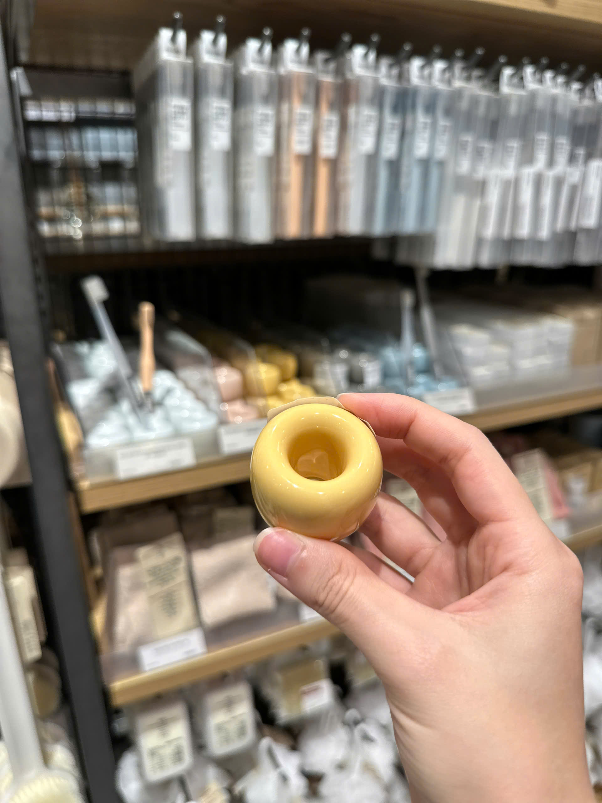 Vào store MUJI tôi phát hiện 6 món "lạ đời", phải hỏi ChatGPT mới biết cách sử dụng!- Ảnh 1.