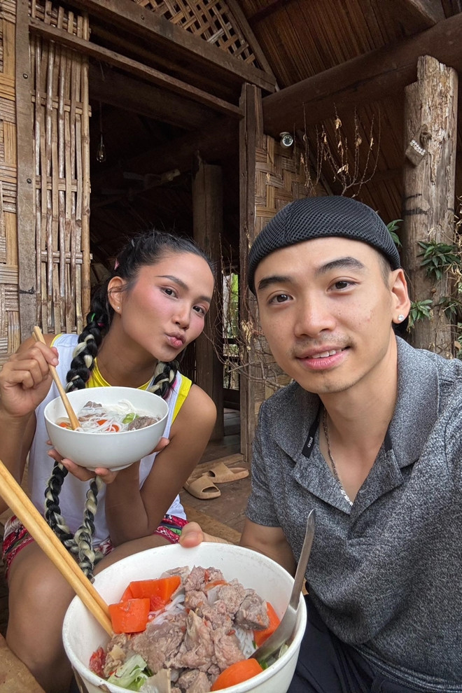 Người đẹp mua hơn 