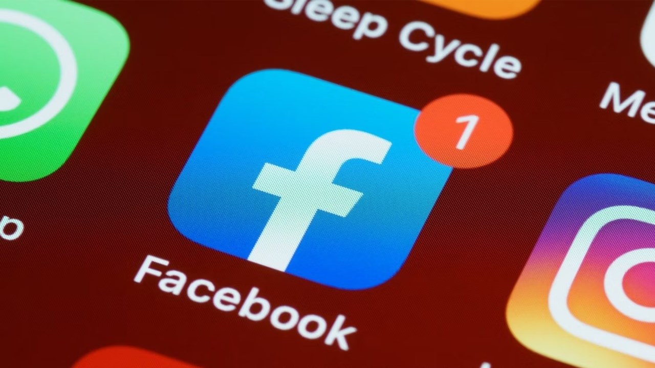 Facebook bị gọi là 