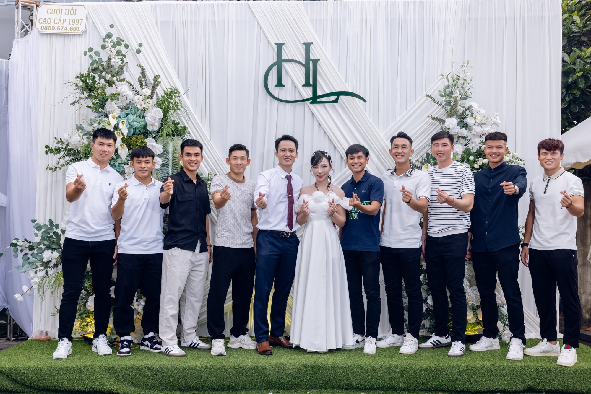 Hé lộ ảnh cưới của 