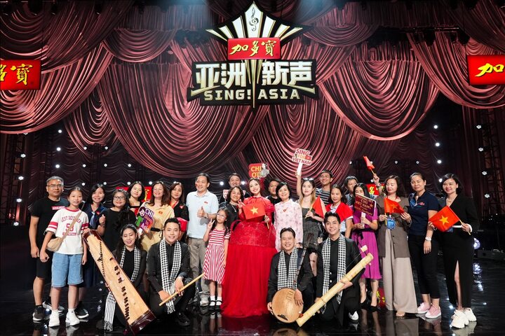 "Cơn sốt" Phương Mỹ Chi và hành trình đem âm nhạc đậm bản sắc Việt ra quốc tế- Ảnh 1. "Cơn sốt" Phương Mỹ Chi và hành trình đem âm nhạc đậm bản sắc Việt ra quốc tế- Ảnh 1.