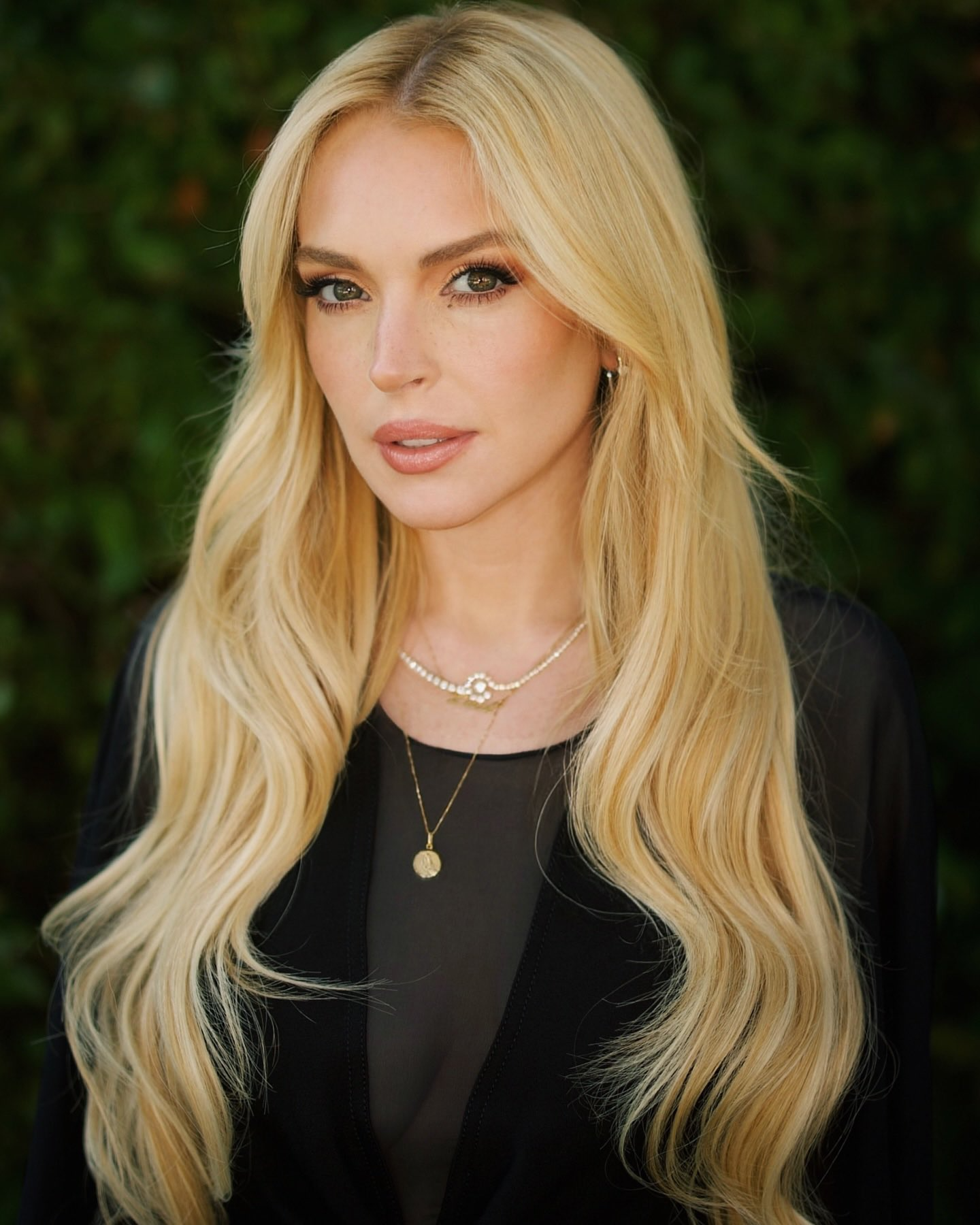 Lindsay Lohan tự cosplay chính mình 27 năm trước, kết quả ra sao mà netizen 