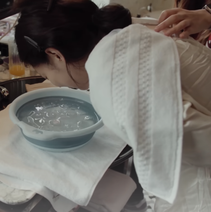 Làm đẹp bằng nước đá: Đúng là giúp săn chắc da, nhưng bác sĩ chỉ ra 1 lỗi sai có thể khiến da tổn thương- Ảnh 4.