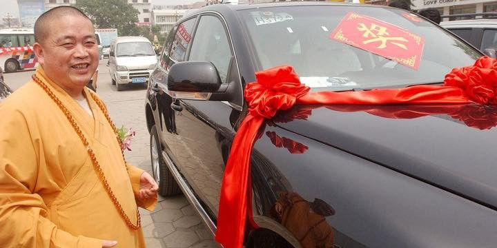 Bộ phim hot trở lại vì bê bối của sư trụ trì Thích Vĩnh Tín có hơn 100 người con riêng