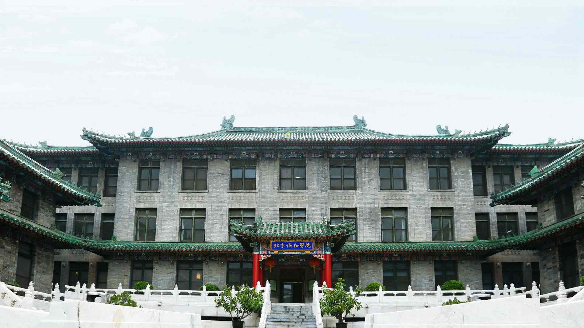 Nữ sinh chưa từng đăng ký ĐH Thanh Hoa nhưng vẫn nhận được giấy báo trúng tuyển, mở phong bì ra mới biết không hề gửi nhầm!- Ảnh 2.