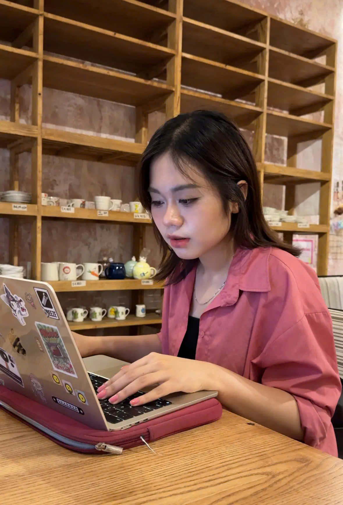 Sự đối lập giữa thành tích học tập và cuộc sống của nữ sinh trường chuyên, đạt giải Quốc gia sau 7 năm- Ảnh 6.