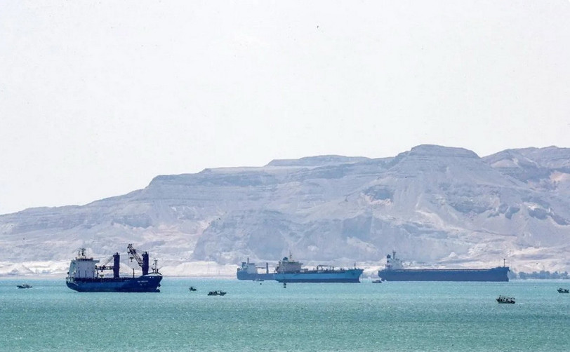 Giàn khoan dầu bị lật ở Vịnh Suez, nhiều người chết và mất tích- Ảnh 2.