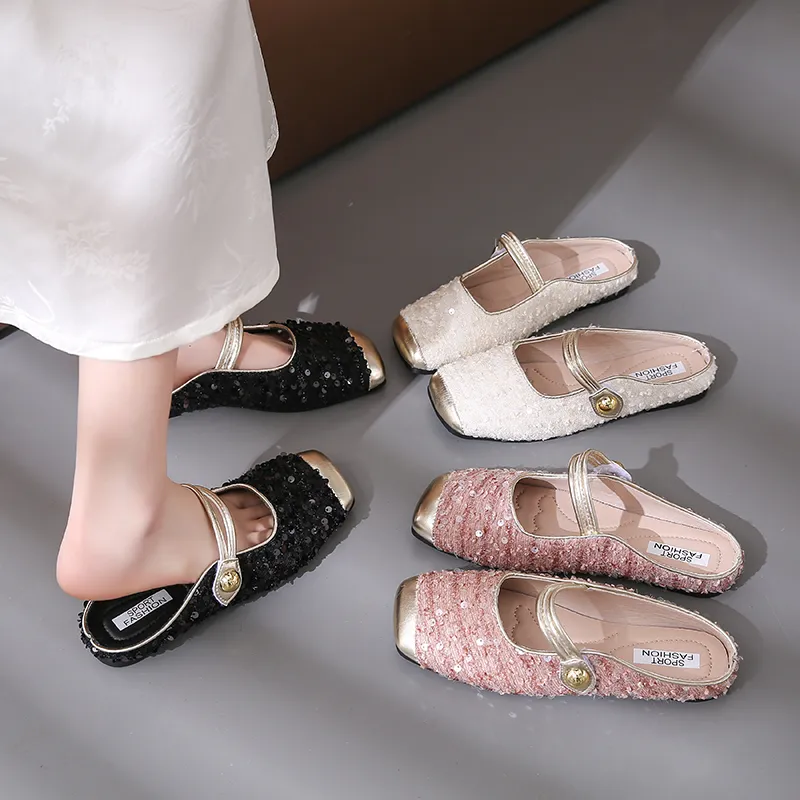 Đôi "giày móng ngựa" 30 triệu mà Lisa diện mãi không chán- Ảnh 8.