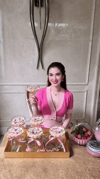 "Phú bà" chủ nhân món khúc bạch vải: Nhan sắc chim sa cá lặn, cuộc sống kín tiếng chuẩn thượng lưu- Ảnh 1.