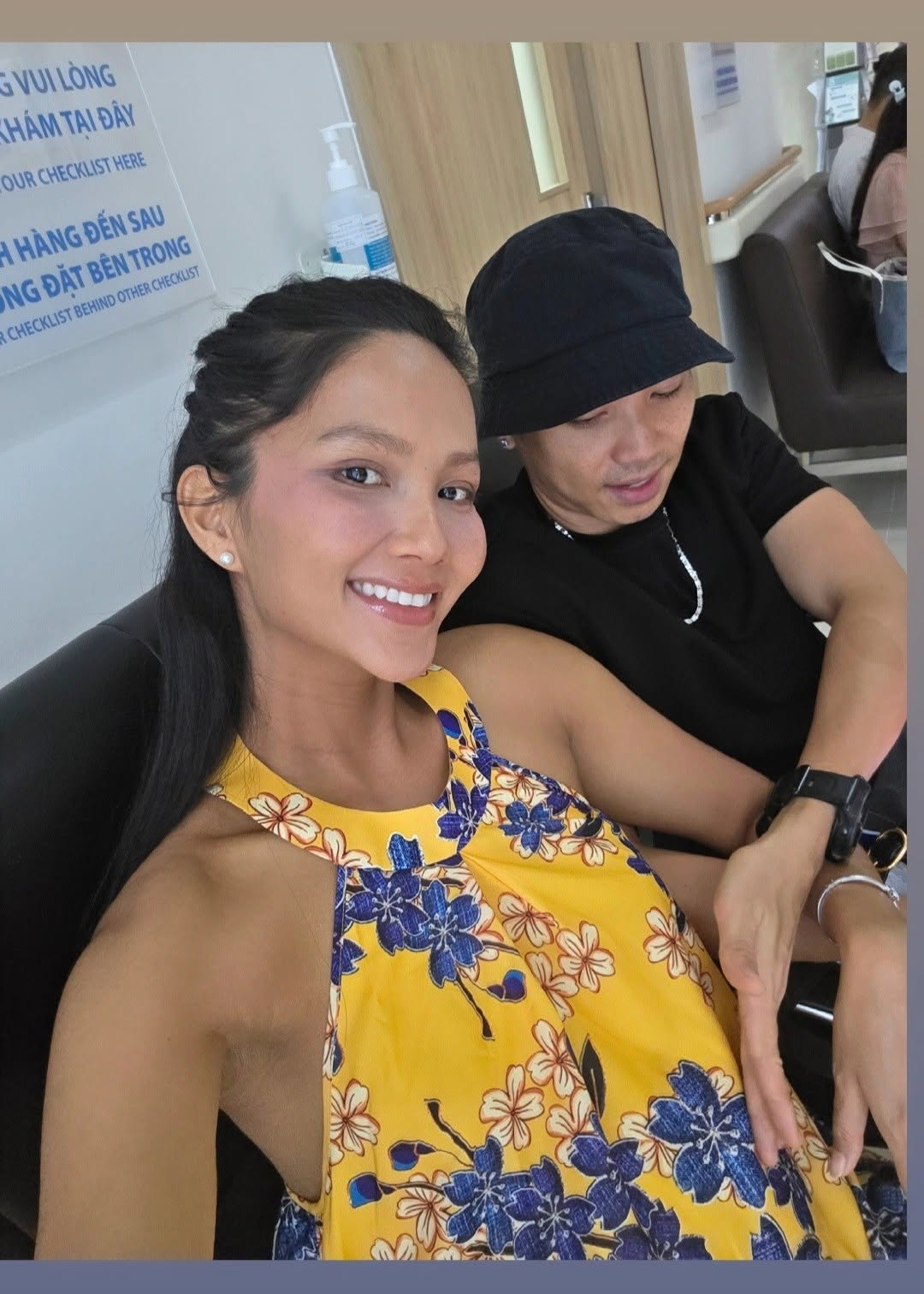 Được chồng chăm như bà hoàng, H'Hen Niê bầu vượt mặt vẫn gây bão với món quà sinh nhật đáp lễ “bá đạo”- Ảnh 3.