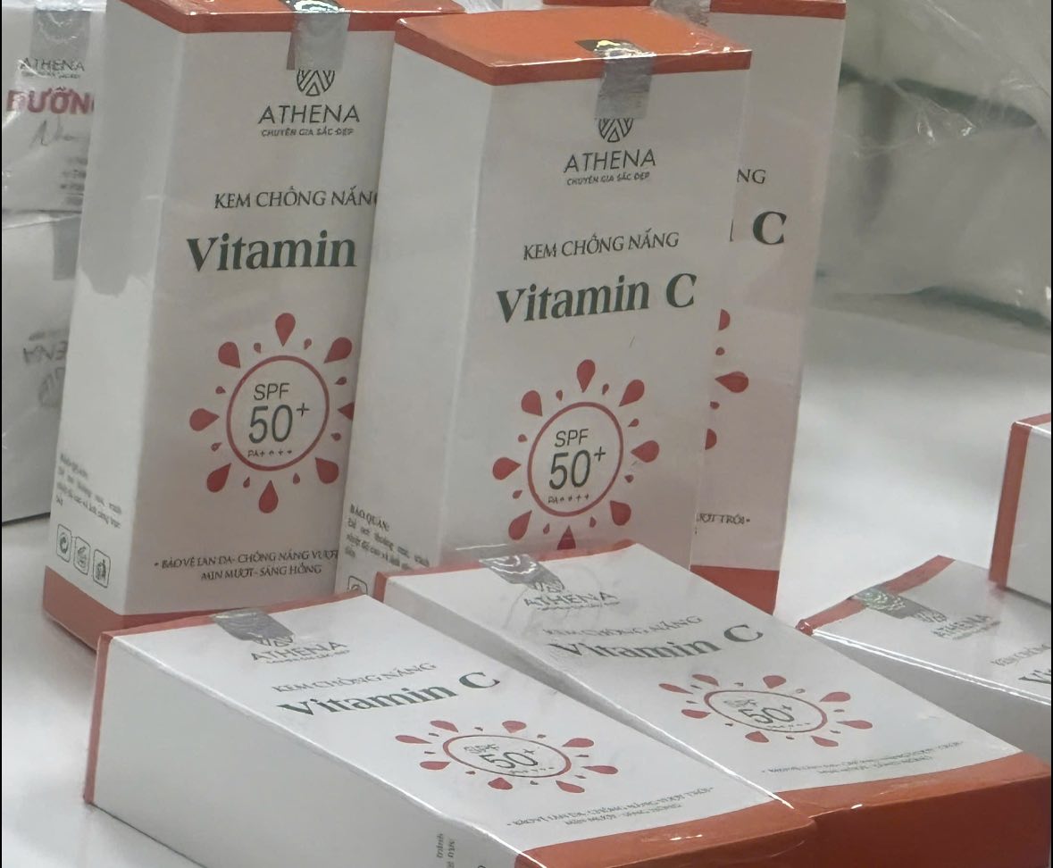 Cận cảnh khám xét Công ty Athena Việt Nam của 'trùm mỹ phẩm giả' Đường Văn Thiết- Ảnh 8.