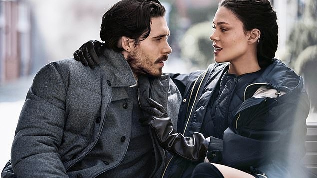 Lên sóng những bức ảnh xát muối vào trái tim David - Victoria Beckham- Ảnh 1. Lên sóng những bức ảnh xát muối vào trái tim David - Victoria Beckham- Ảnh 1.