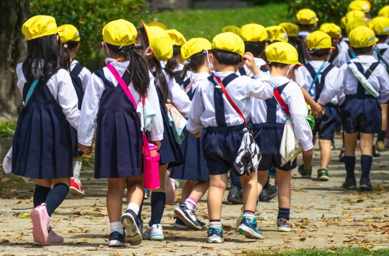 "Cơn ác mộng" của Nhật Bản: Bắt khẩn cấp 2 thầy giáo điều hành nhóm "ấu dâm trực tuyến", ít nhất 10 giáo viên tham gia- Ảnh 3.