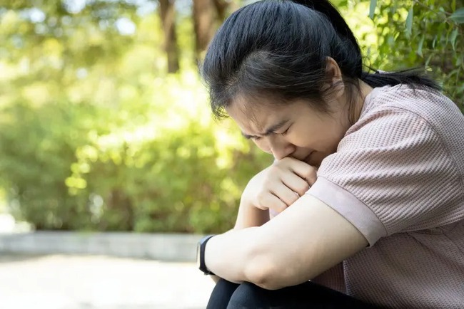 Bà mẹ TP.HCM bật khóc: "Tôi trượt mất thiên chức làm mẹ rồi" - Góc khuất dạy con ít ai ngờ của gia đình giàu có- Ảnh 2.