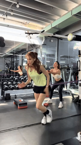 Trước tin đồn mang thai lần 3, Nhã Phương tập cardio "hùng hục" như phim hành động- Ảnh 3.