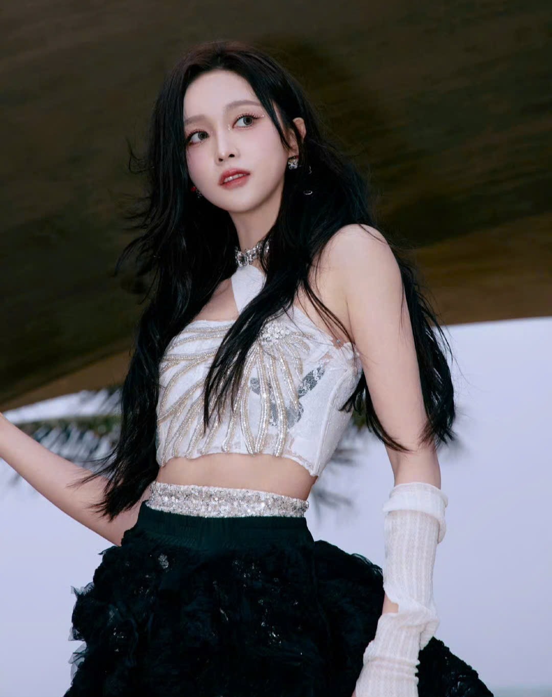 Nữ idol tranh danh xưng "thần tiên tỷ tỷ" với Lưu Diệc Phi: Đi hát 10 năm không hot bằng 1 lần ngất xỉu- Ảnh 16.