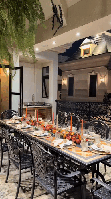 "Phú bà" chủ nhân món khúc bạch vải: Nhan sắc chim sa cá lặn, cuộc sống kín tiếng chuẩn thượng lưu- Ảnh 26.