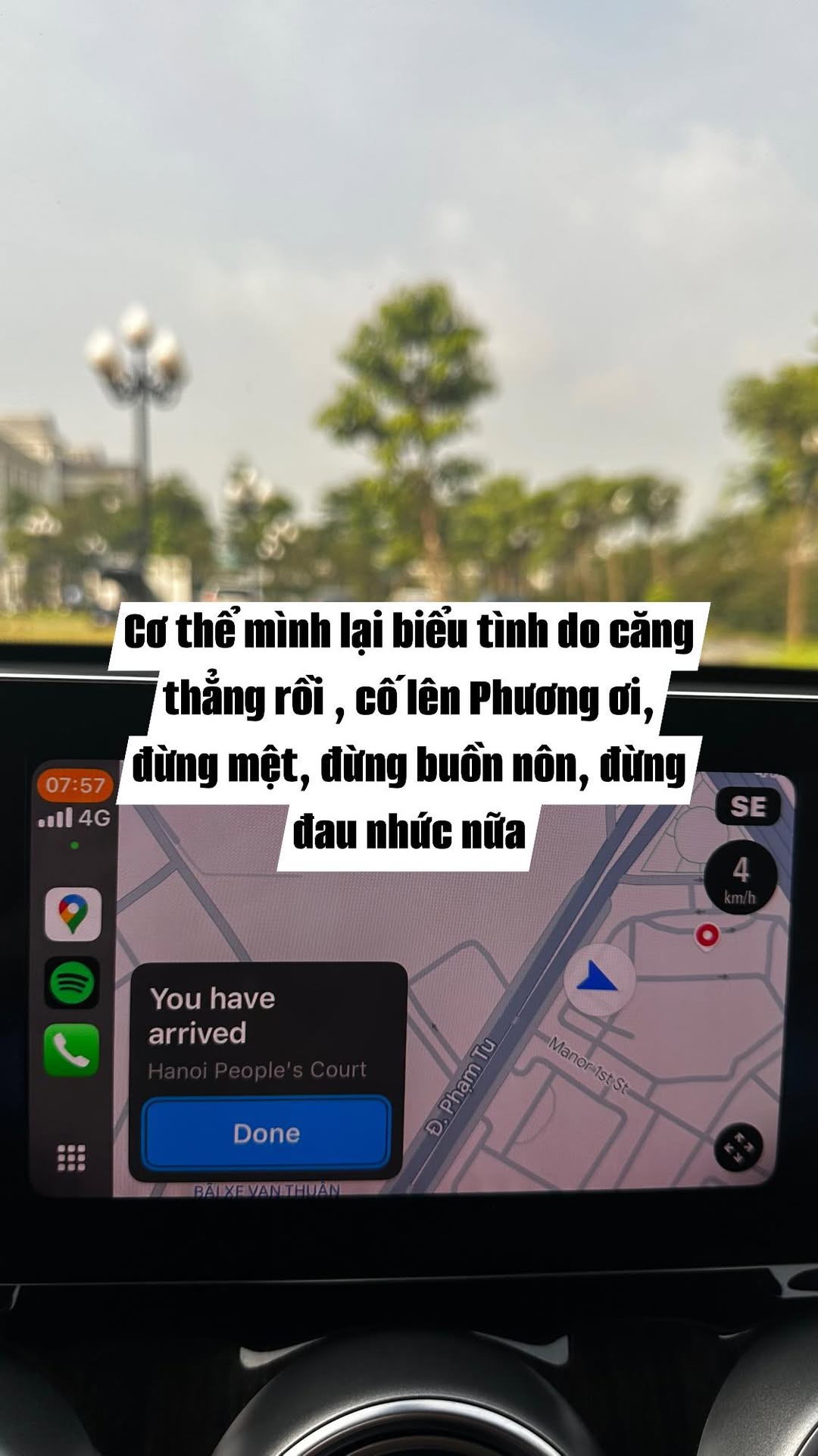 Lan Phương bị 