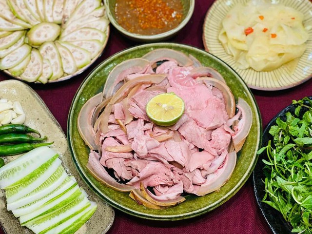 Không phải cơm gà, mì Quảng, du khách ấn tượng với 2 món này ở Hội An, có người bất ngờ vì chưa nghe tên- Ảnh 6.