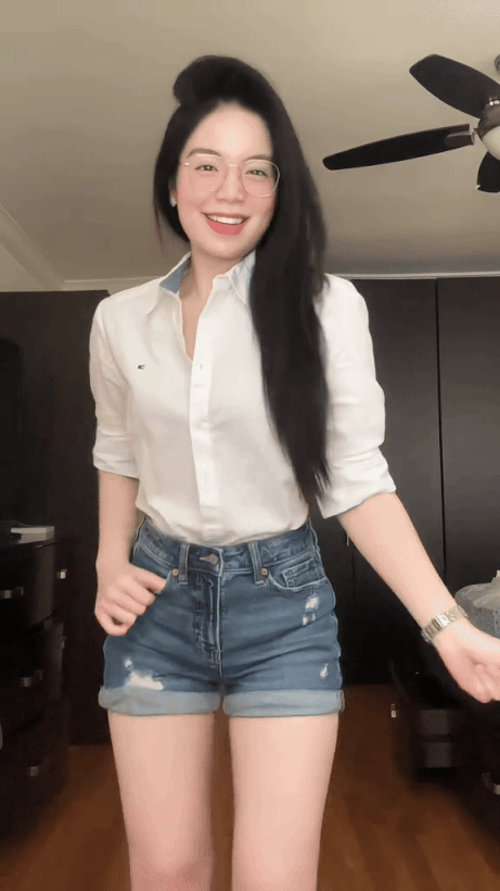 Hệ tư tưởng “Em Trâm” là ai mà chỉ cần mặc áo sơ mi trắng, đánh hông nhẹ cũng hút triệu view TikTok?- Ảnh 1.
