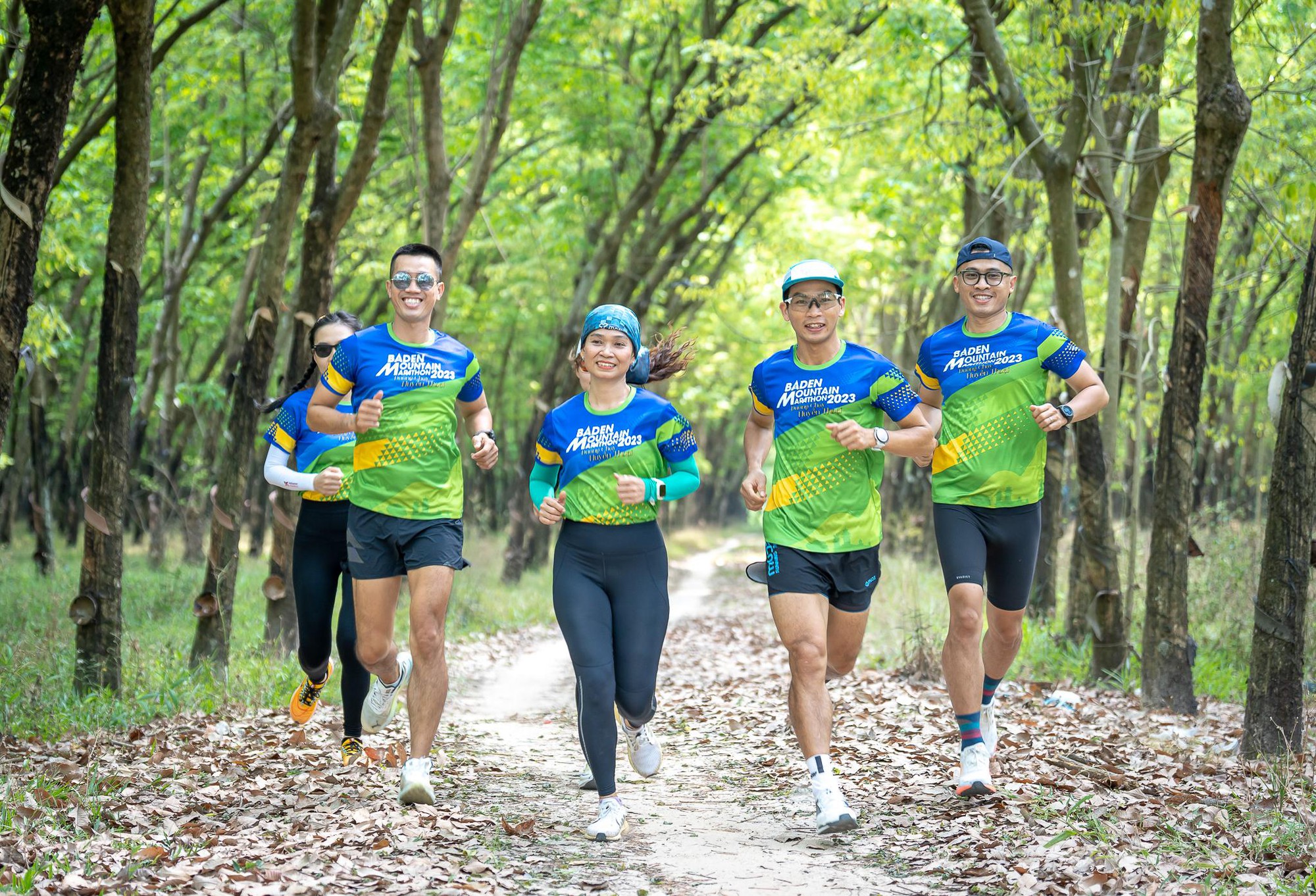 Chợ lá “độc lạ” sẽ được tổ chức cùng ngày giải chạy marathon tại núi Bà Đen- Ảnh 3.